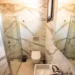 شقة Granda Lambuka *